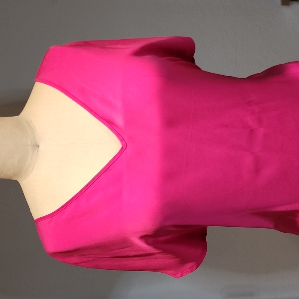 Hot pink blouse - Picture 2 of 3